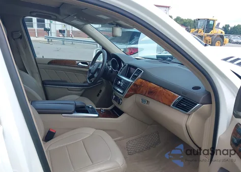 2015 Mercedes-Benz Gl 550 4Matic from USA, damaged, VIN 4JGDF7DE8FA464005